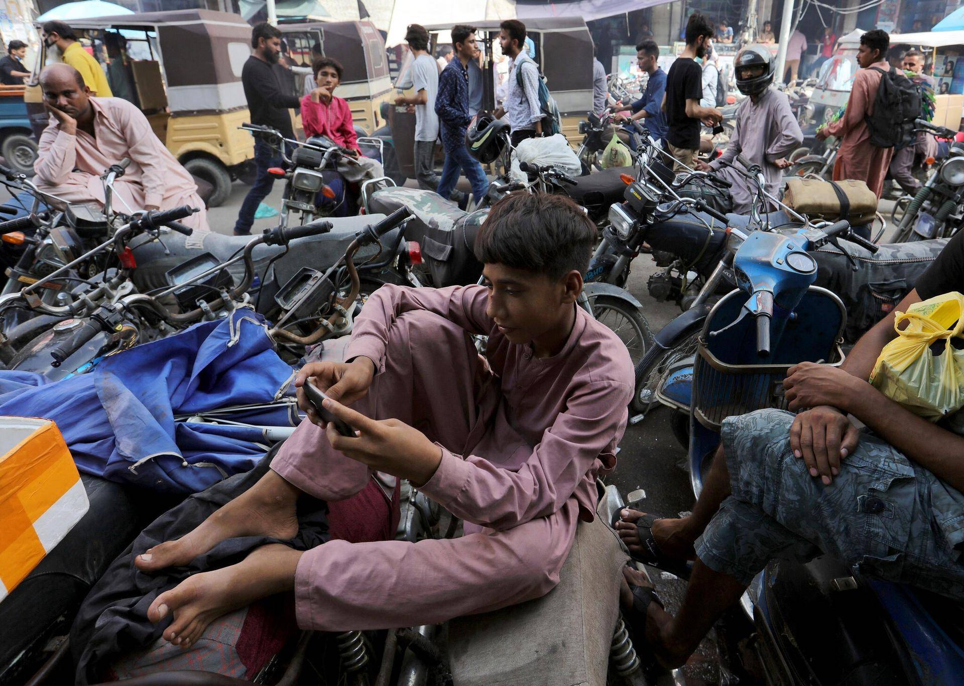 快讯|巴基斯坦十天解封TikTok 快讯|巴基斯坦十天解封TikTok