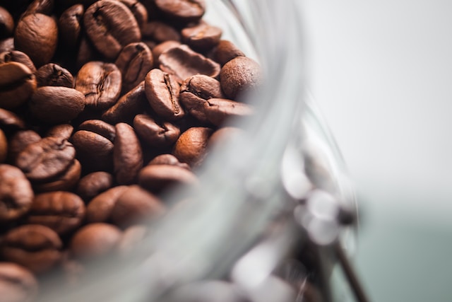 印尼咖啡市场：咖啡豆价格波动，本地新品牌扩张遭遇蜜雪冰城